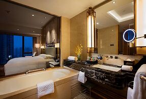 Hilton Wuhan Riverside