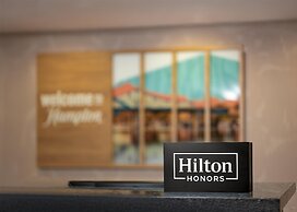 Hampton Inn & Suites La Crosse Downtown