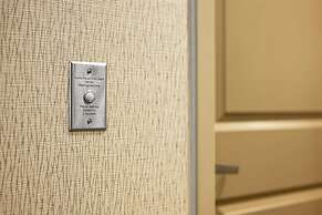 Hampton Inn & Suites La Crosse Downtown