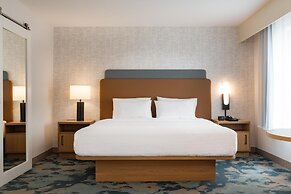 Hampton Inn & Suites La Crosse Downtown