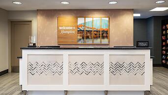 Hampton Inn & Suites La Crosse Downtown