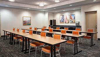 Hampton Inn & Suites La Crosse Downtown