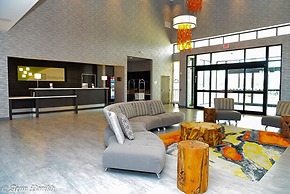 Holiday Inn Houston NE - Bush Airport Area by IHG