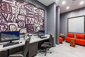 Holiday Inn Houston NE - Bush Airport Area by IHG