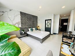 Centana Saigon Hotel