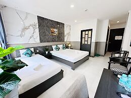 Centana Saigon Hotel