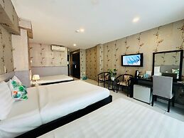 Centana Saigon Hotel