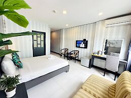 Centana Saigon Hotel