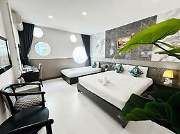 Centana Saigon Hotel