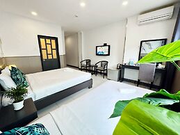 Centana Saigon Hotel