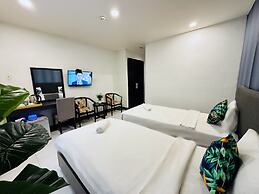 Centana Saigon Hotel