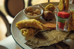 Thambili House By Edwards Collection