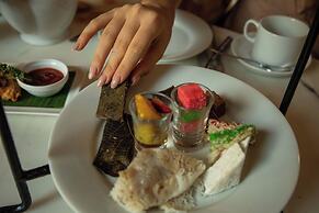 Thambili House By Edwards Collection