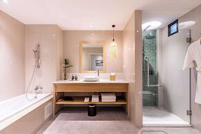 OUTRIGGER Surin Beach Resort