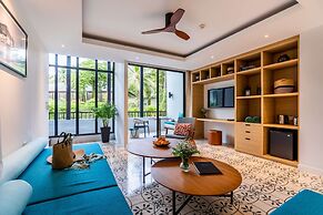 OUTRIGGER Surin Beach Resort