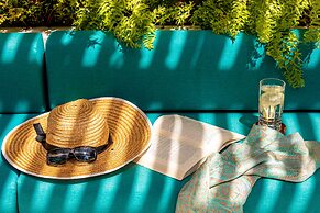 OUTRIGGER Surin Beach Resort