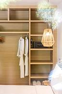 OUTRIGGER Surin Beach Resort