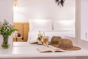 OUTRIGGER Surin Beach Resort