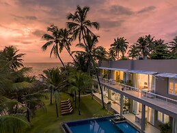 The Sandals By Edwards Collection