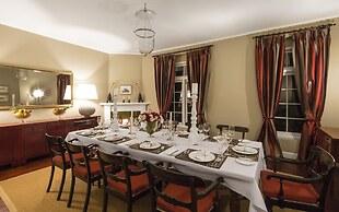 Hill Rise Luxury Villa & Stables by Edwards Collection