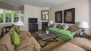 Hill Rise Luxury Villa & Stables by Edwards Collection