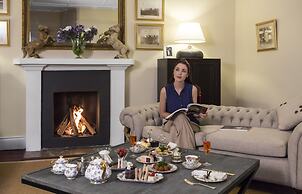 Hill Rise Luxury Villa & Stables by Edwards Collection