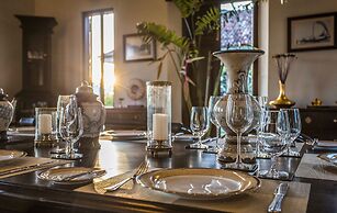 Villa Mayurana By Edwards Collection