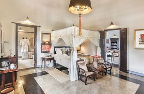 Villa Mayurana By Edwards Collection