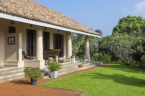Villa Mayurana By Edwards Collection