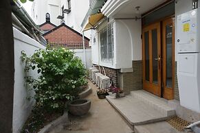 Go Woon Dang Hanok Guest House