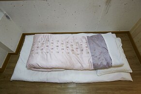 Go Woon Dang Hanok Guest House