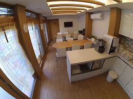 Go Woon Dang Hanok Guest House