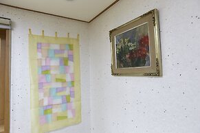 Go Woon Dang Hanok Guest House