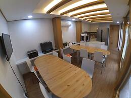 Go Woon Dang Hanok Guest House