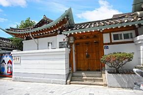 Go Woon Dang Hanok Guest House
