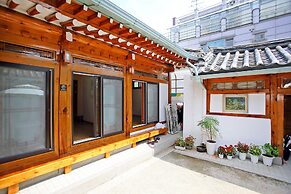 Go Woon Dang Hanok Guest House