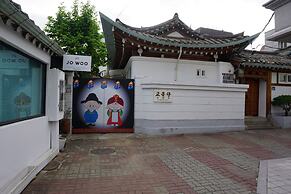 Go Woon Dang Hanok Guest House