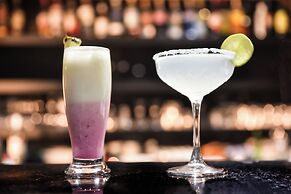 Plaza Inn Small Town Flat