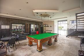 Plaza Inn Small Town Flat