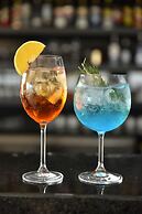 Plaza Inn Small Town Flat