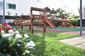 Plaza Inn Small Town Flat