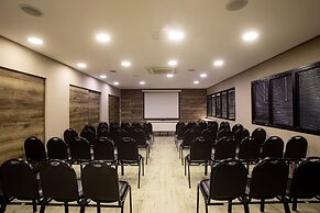 Plaza Inn Small Town Flat