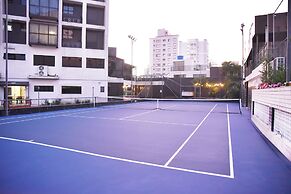 Plaza Inn Small Town Flat