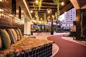 Plaza Inn Small Town Flat