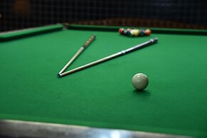 Plaza Inn Small Town Flat