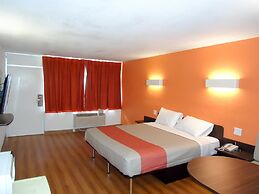 Motel 6 Connellys Springs, NC