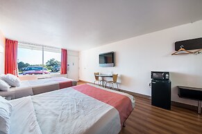 Motel 6 Connellys Springs, NC