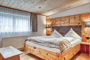 Hotel Alpenstolz