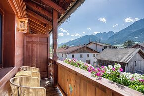 Hotel Alpenstolz