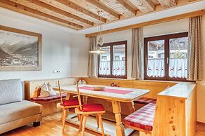 Hotel Alpenstolz